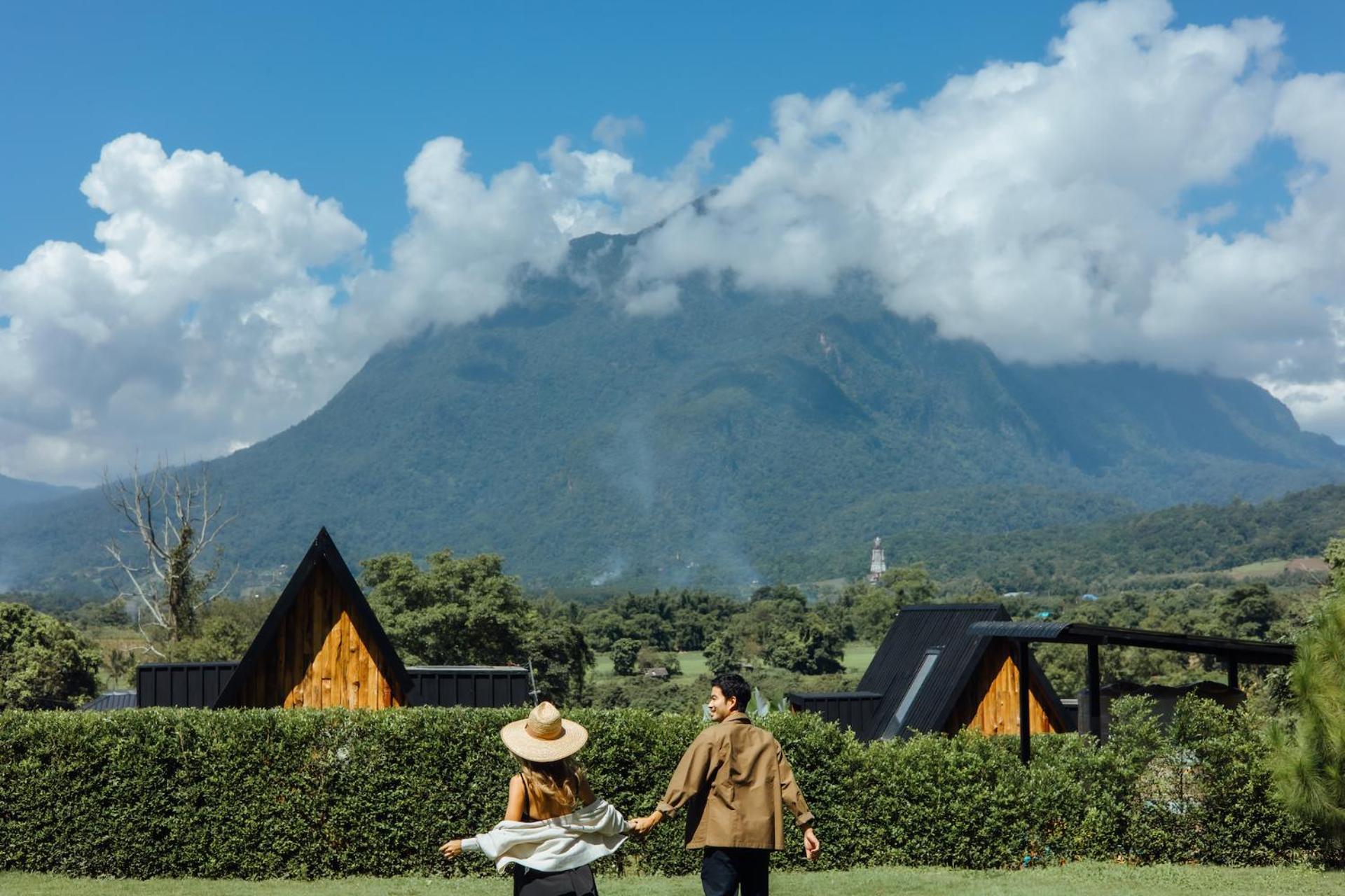 Hotel The Campian Chiang Mai Exterior foto